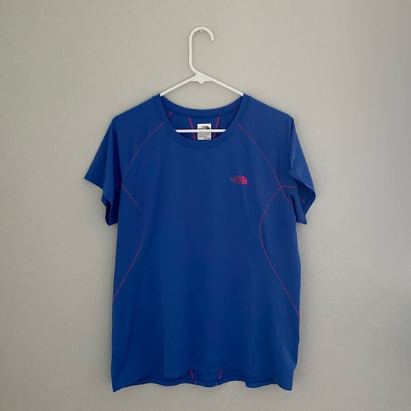 Women’s The North Face Blue Short Sleeve Athletic T-Shirt Size XL - Picture 1 of 5
